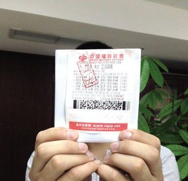 今晚本港开奖现场直播，揭秘彩票的魅力与风险本港今晚开奖现场直播下载