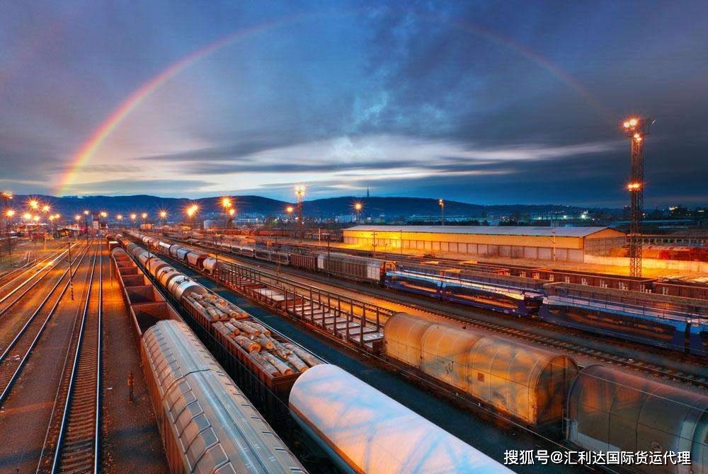 2035年澳门资料免费公开，一场信息革命的曙光2023年澳门正版资料免费公开官方版