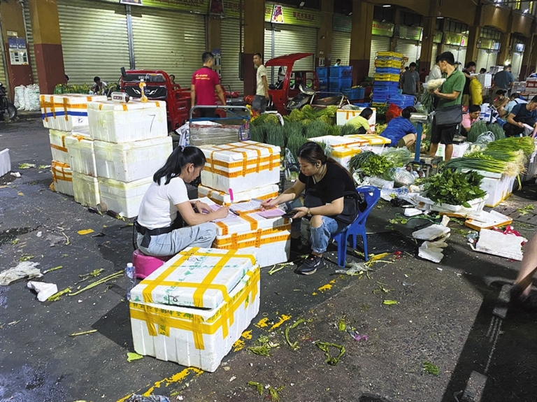 深圳护工市场,400元一天的背后深圳护工400元一天真的吗